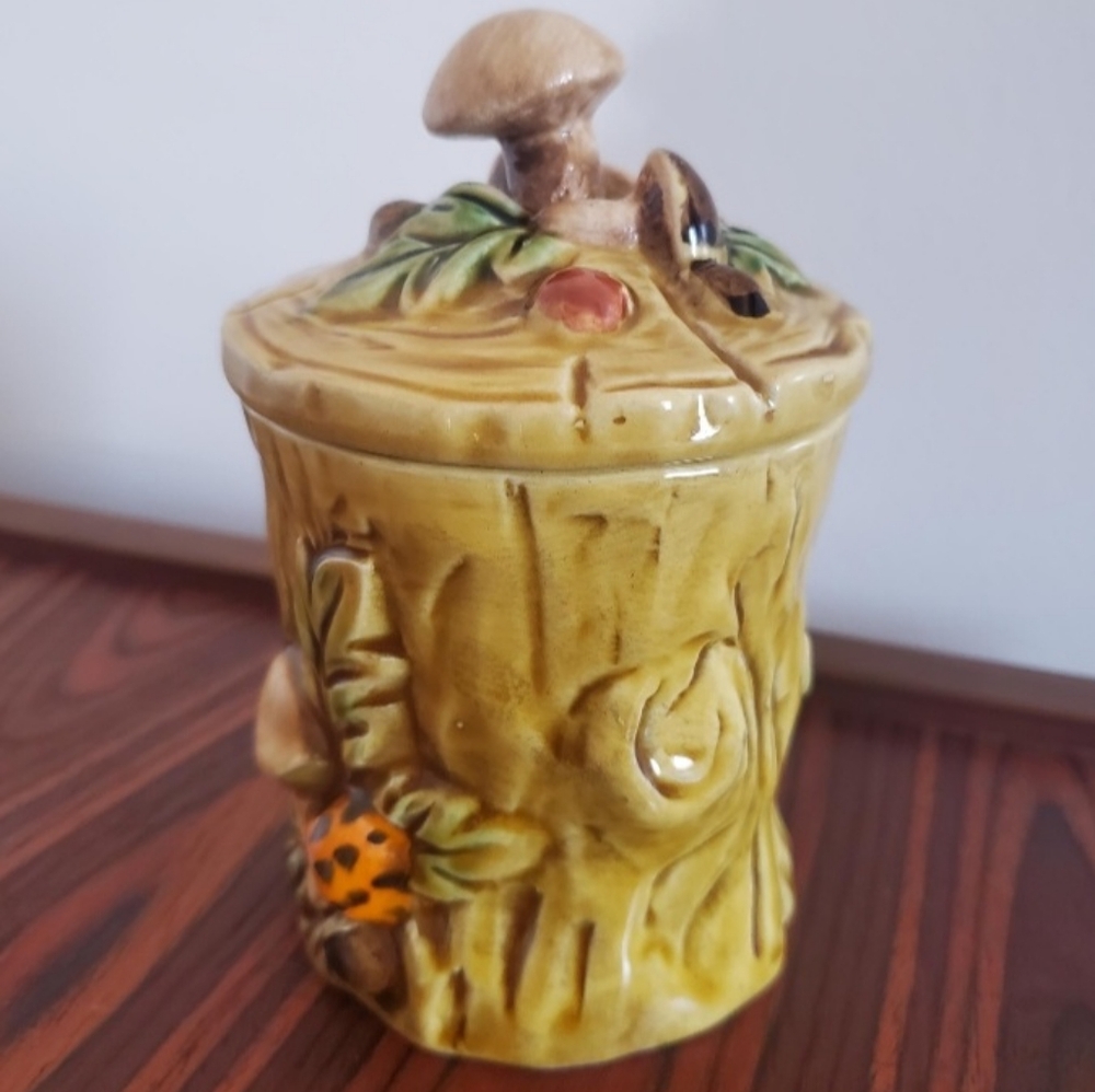 Vintage collectible Lefton sugar dish in woodland/forest theme with mushrooms